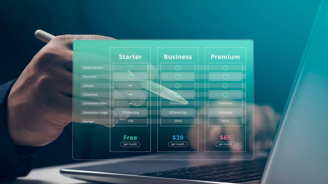 8_saas_pricing_plans_comparison_on_laptop